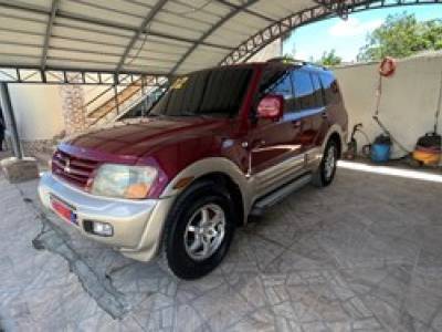 Mitsubishi Motors Montero 2002