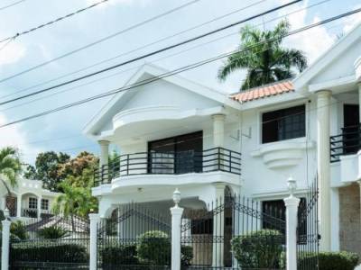 CASA DE VENTA EN BONAO