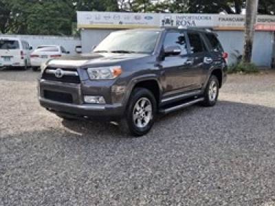 Toyota 4 Runner SR5 2011