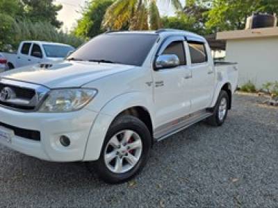 Toyota Hilux SRV 2011