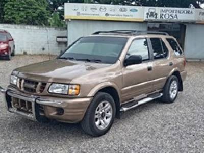 Isuzu Rodeo 2002