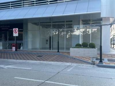 Local Comercial de Estreno Planta Baja en Renta en Torre Millenium - Av Francisco de Orellana