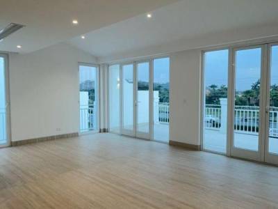 Departamento de Estreno &mdash; Samborondon