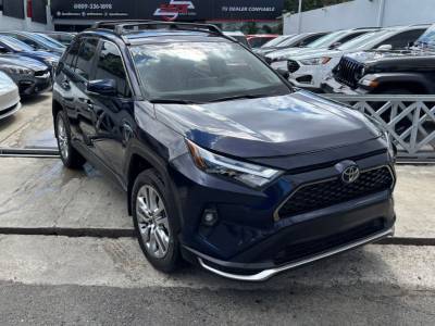 2024 Toyota RAV4 XLE Premium