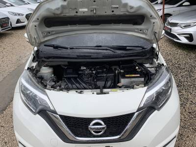 Nissan Note B&aacute;sico 2017