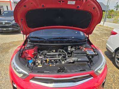 Kia Sonet Basico 2018
