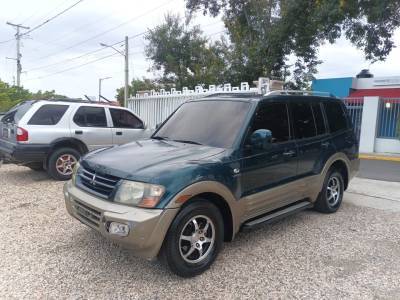 Mitsubishi Montero 2002