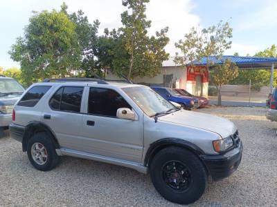 Isuzu Rodeo 2000