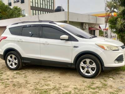 Ford Escape SE Ecoboost 2013