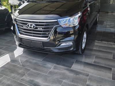 Hyundai Grand Starex 2021