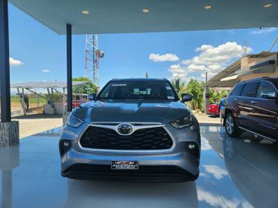 Toyota Highlander XLE 2021
