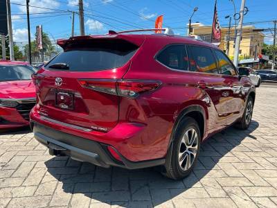 Toyota Highlander XLE 2021