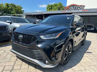 Toyota Highlander XSE 2021