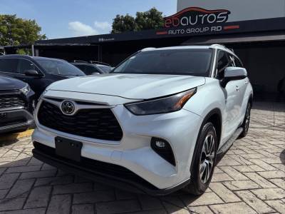 Toyota Highlander XLE 2022