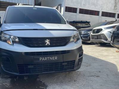 Peugeot Partner 2023