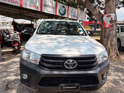 Toyota Hilux 2024