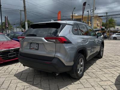 Toyota RAV4 XLE 2024