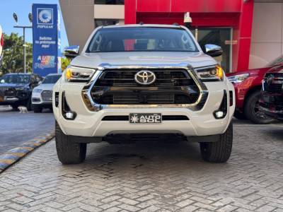 Toyota HILUX WIDE TREAD 2025