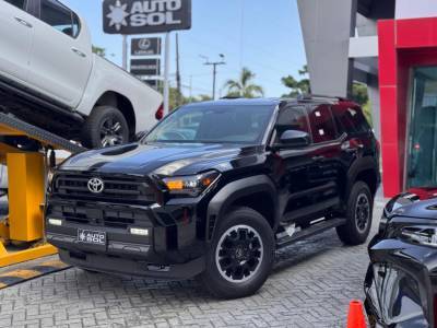 Toyota 4 Runner SR5 2026