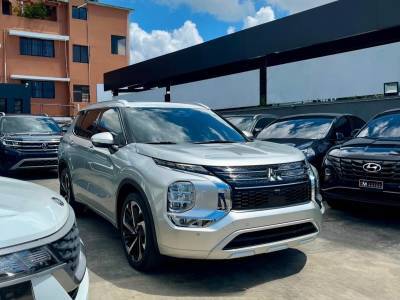 Mitsubishi Motors Outlander Limited 2024