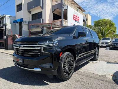 Chevrolet Suburban LT 2021
