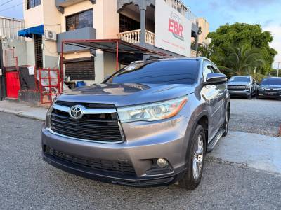 Toyota Highlander LE Plus 2016