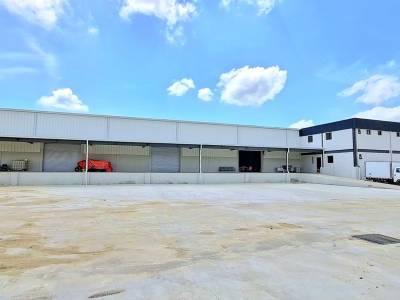 Nave Industrial 2,600 m2 Alquiler Ave. 6 noviembre